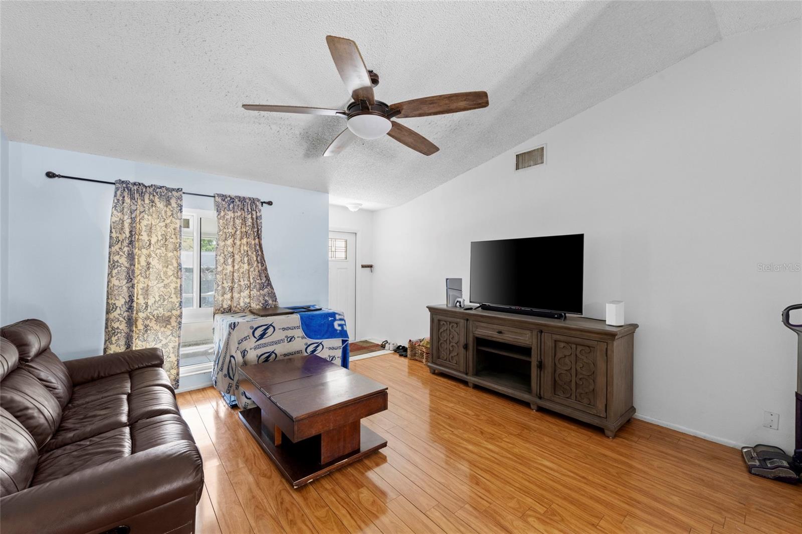 Image 3 of 27 For 3521 49th Street