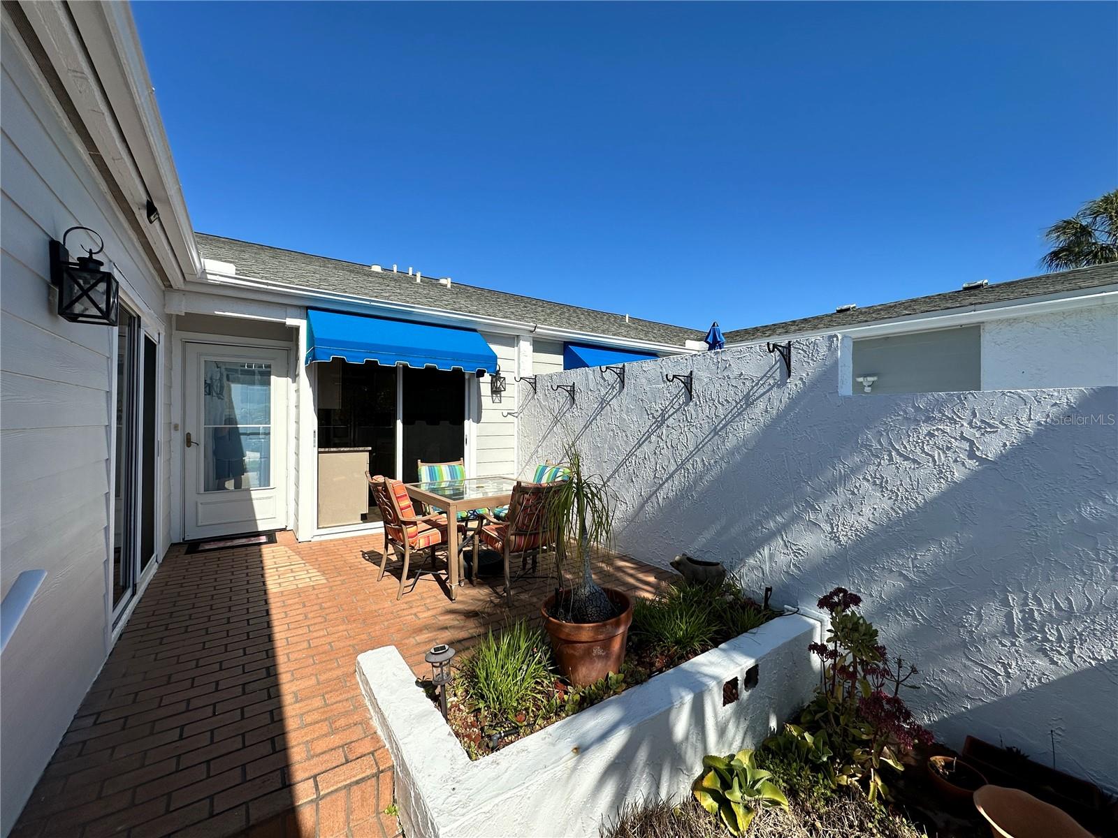 Image 2 of 39 For 864 Waterside Lane