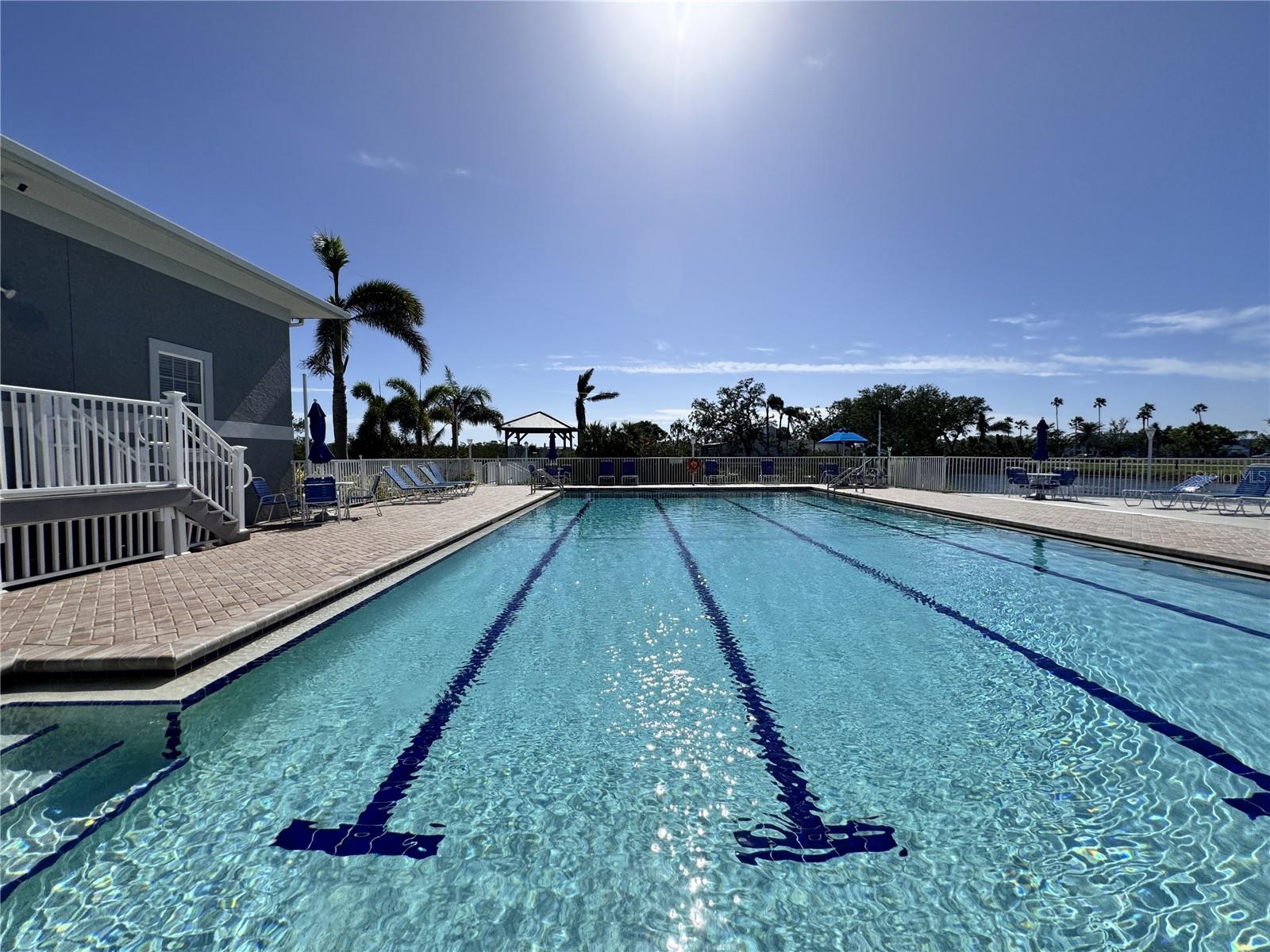 Image 30 of 39 For 864 Waterside Lane