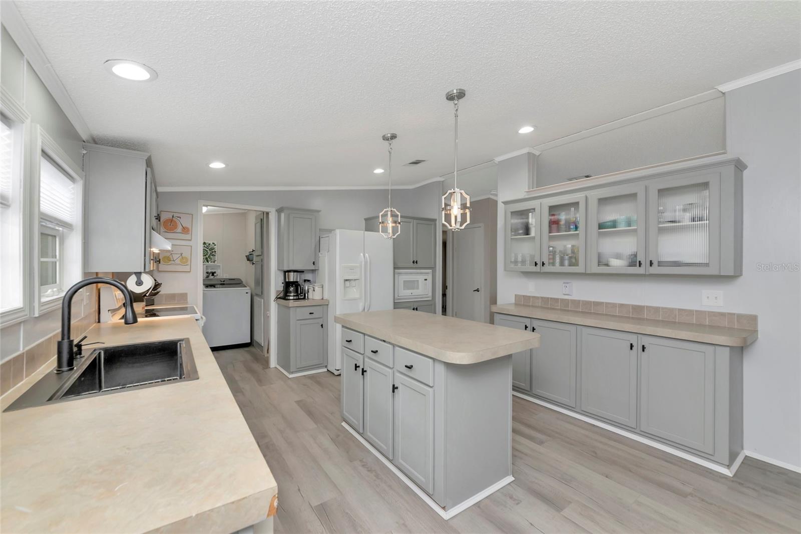 Listing photo id 8 for 32098 Singletary Road