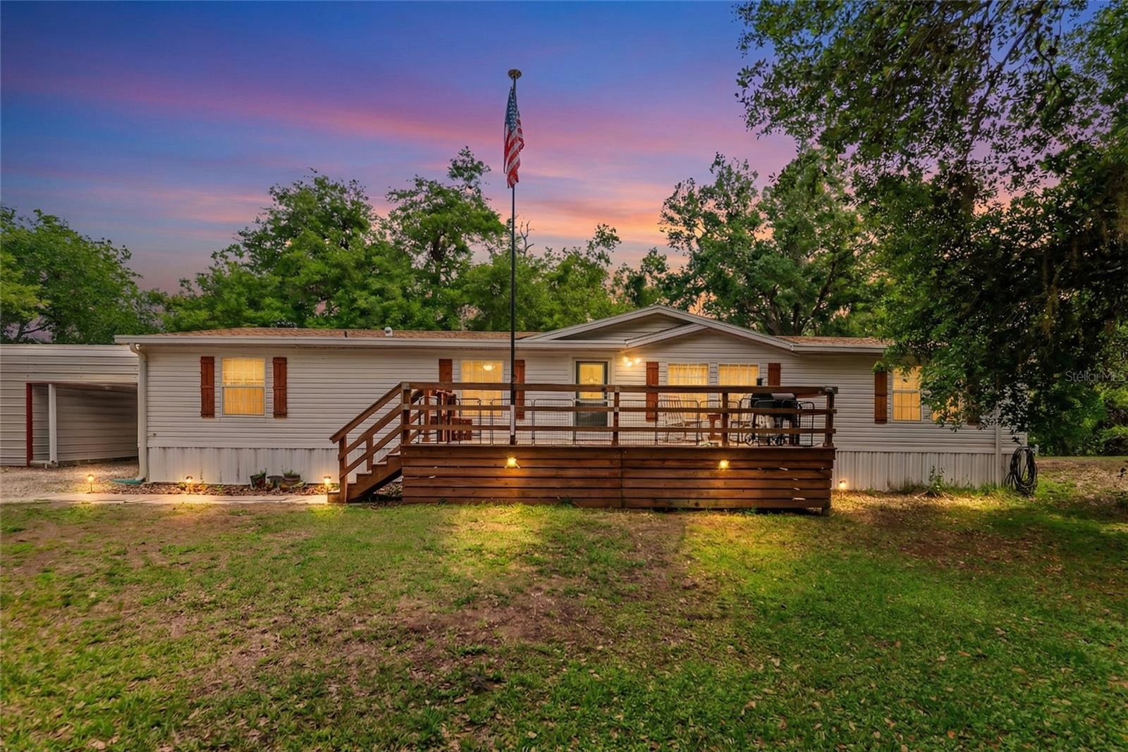 Listing photo id 0 for 32098 Singletary Road
