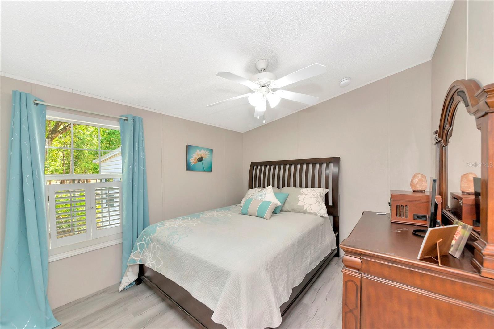 Listing photo id 32 for 32098 Singletary Road