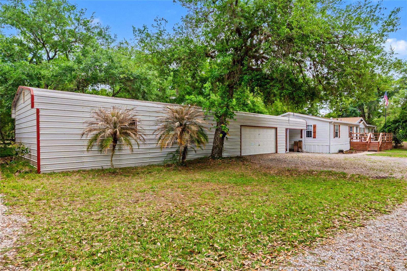 Listing photo id 2 for 32098 Singletary Road