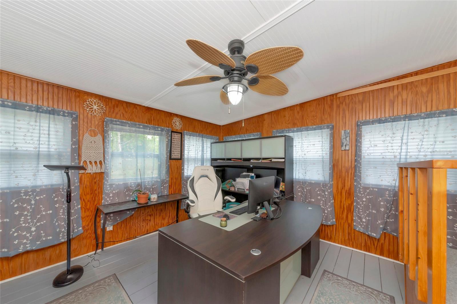 Listing photo id 38 for 32098 Singletary Road