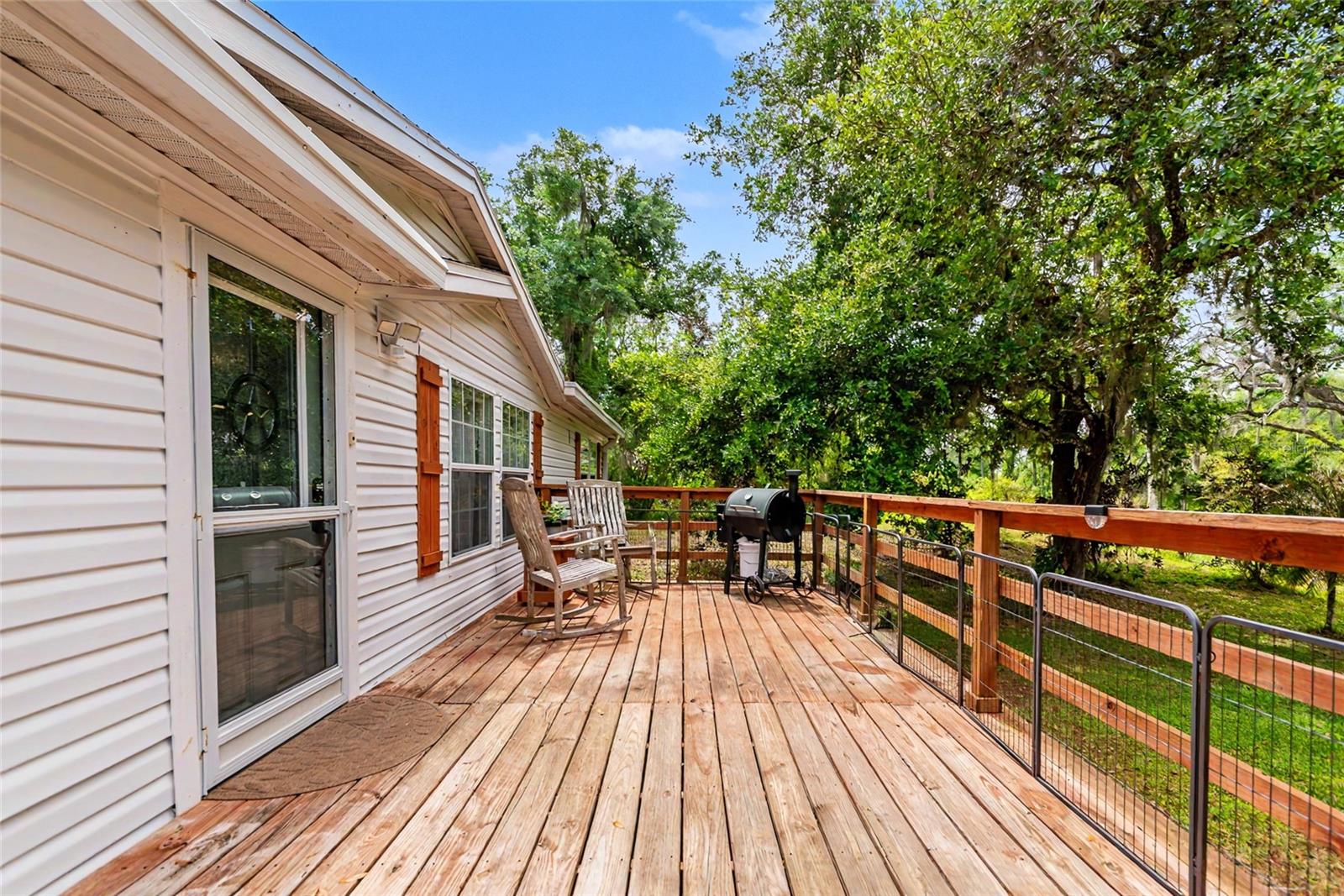 Listing photo id 41 for 32098 Singletary Road