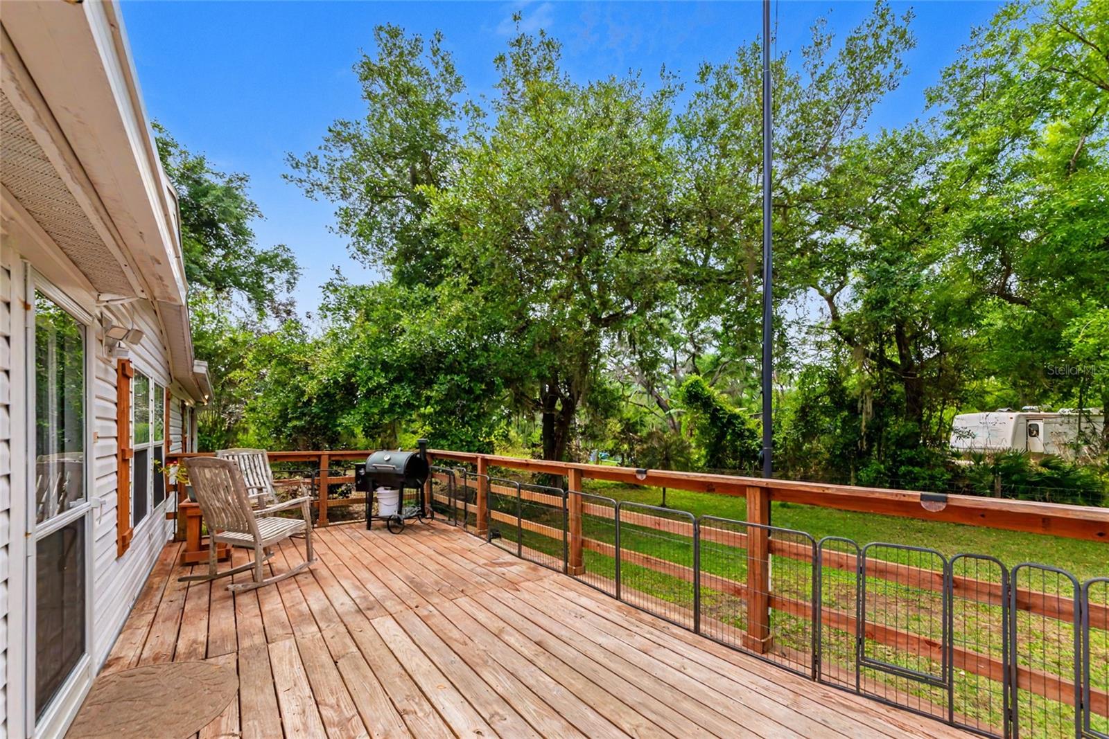 Listing photo id 42 for 32098 Singletary Road