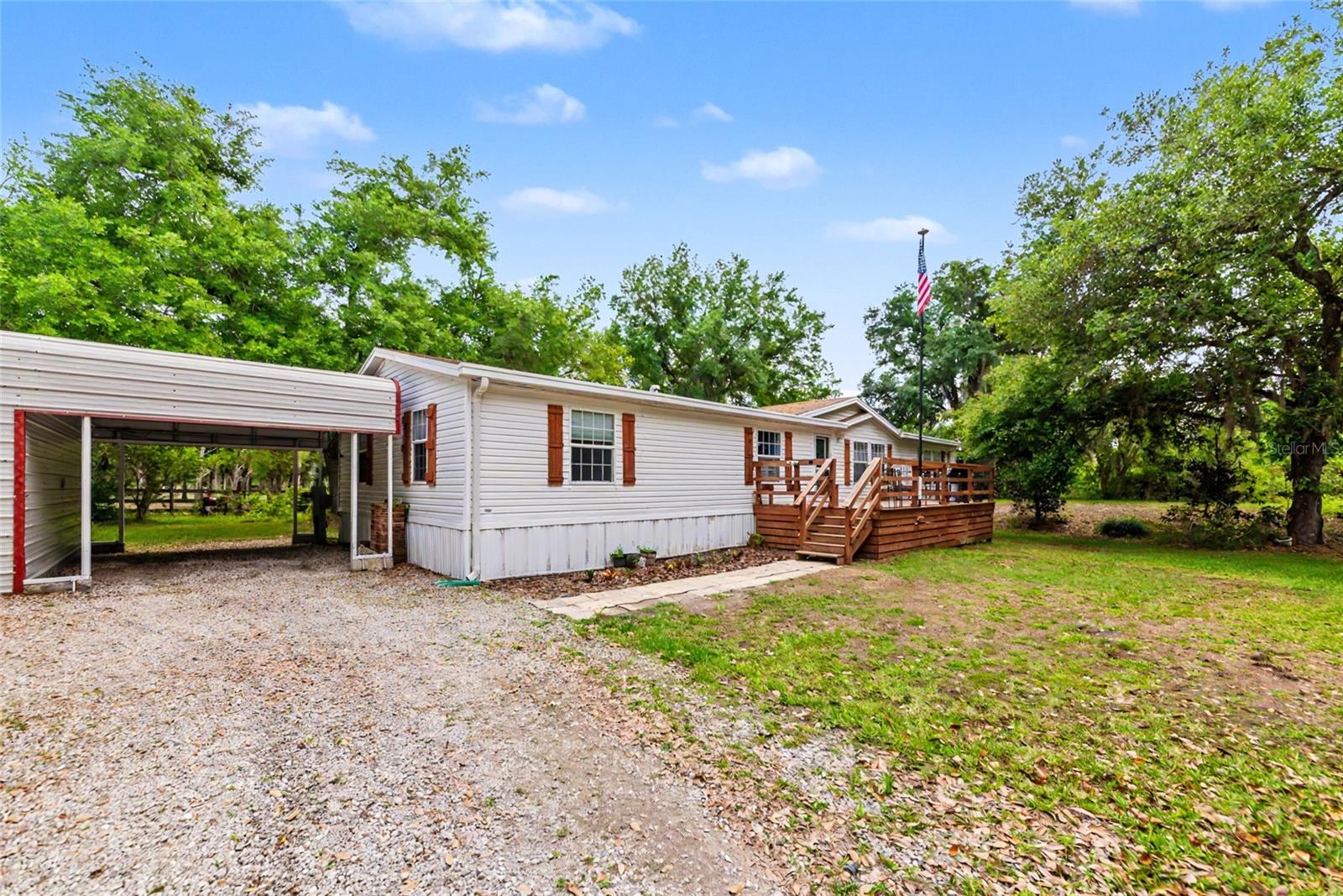 Listing photo id 44 for 32098 Singletary Road