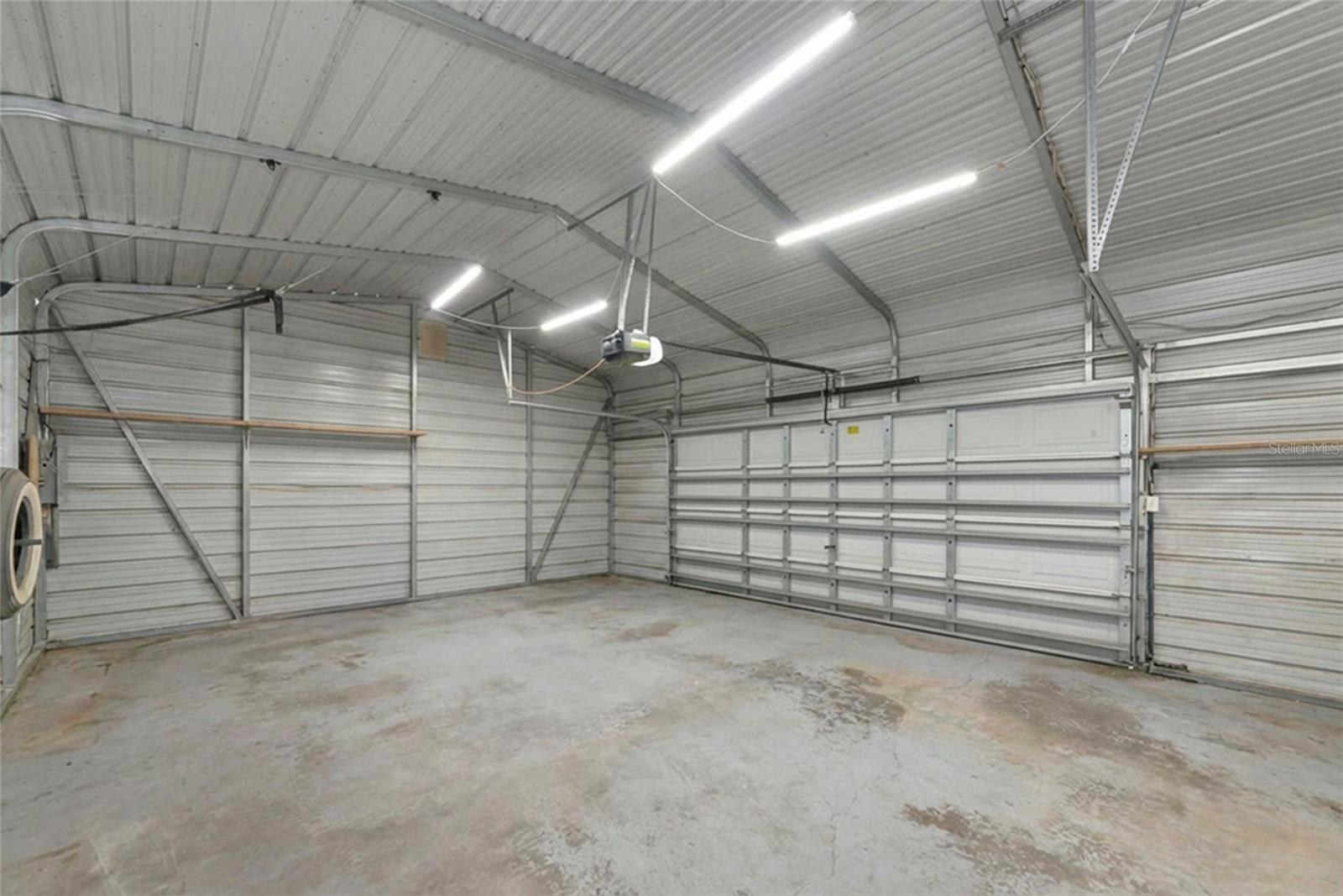 Listing photo id 50 for 32098 Singletary Road