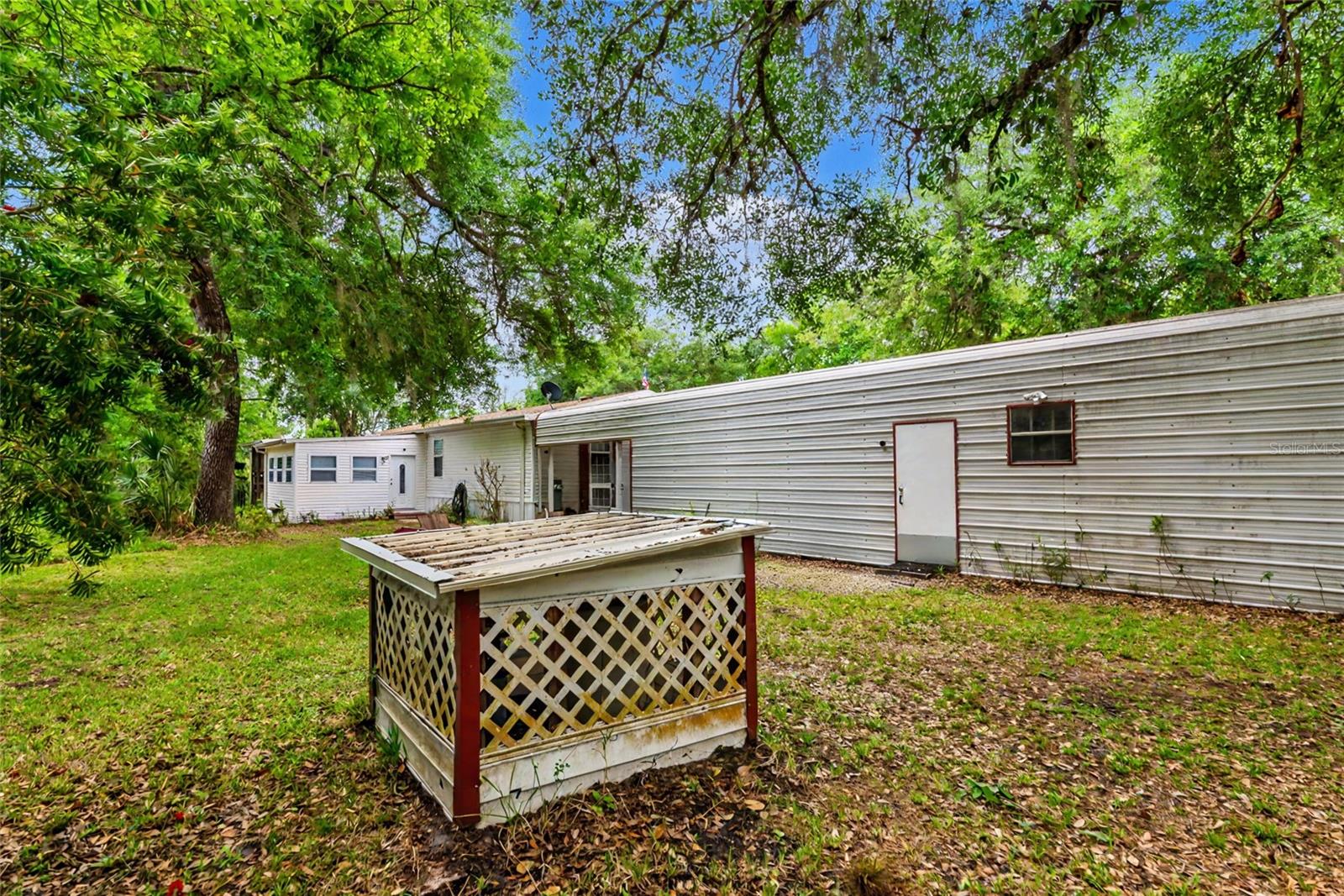 Listing photo id 54 for 32098 Singletary Road