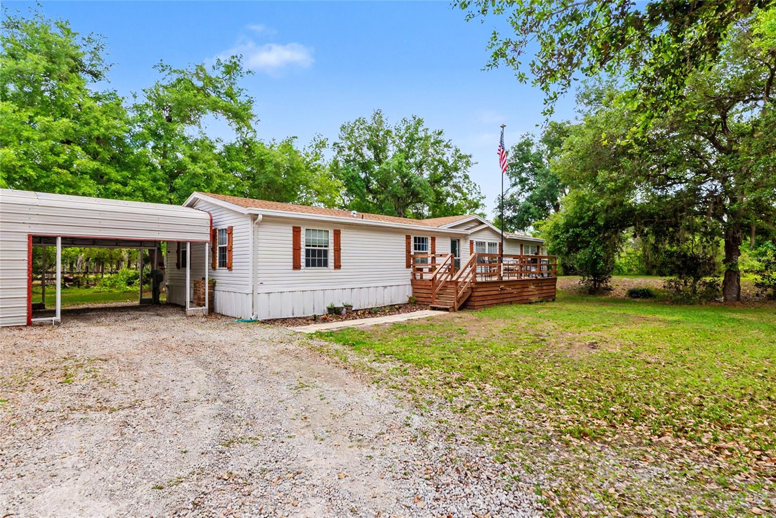 Listing photo id 55 for 32098 Singletary Road
