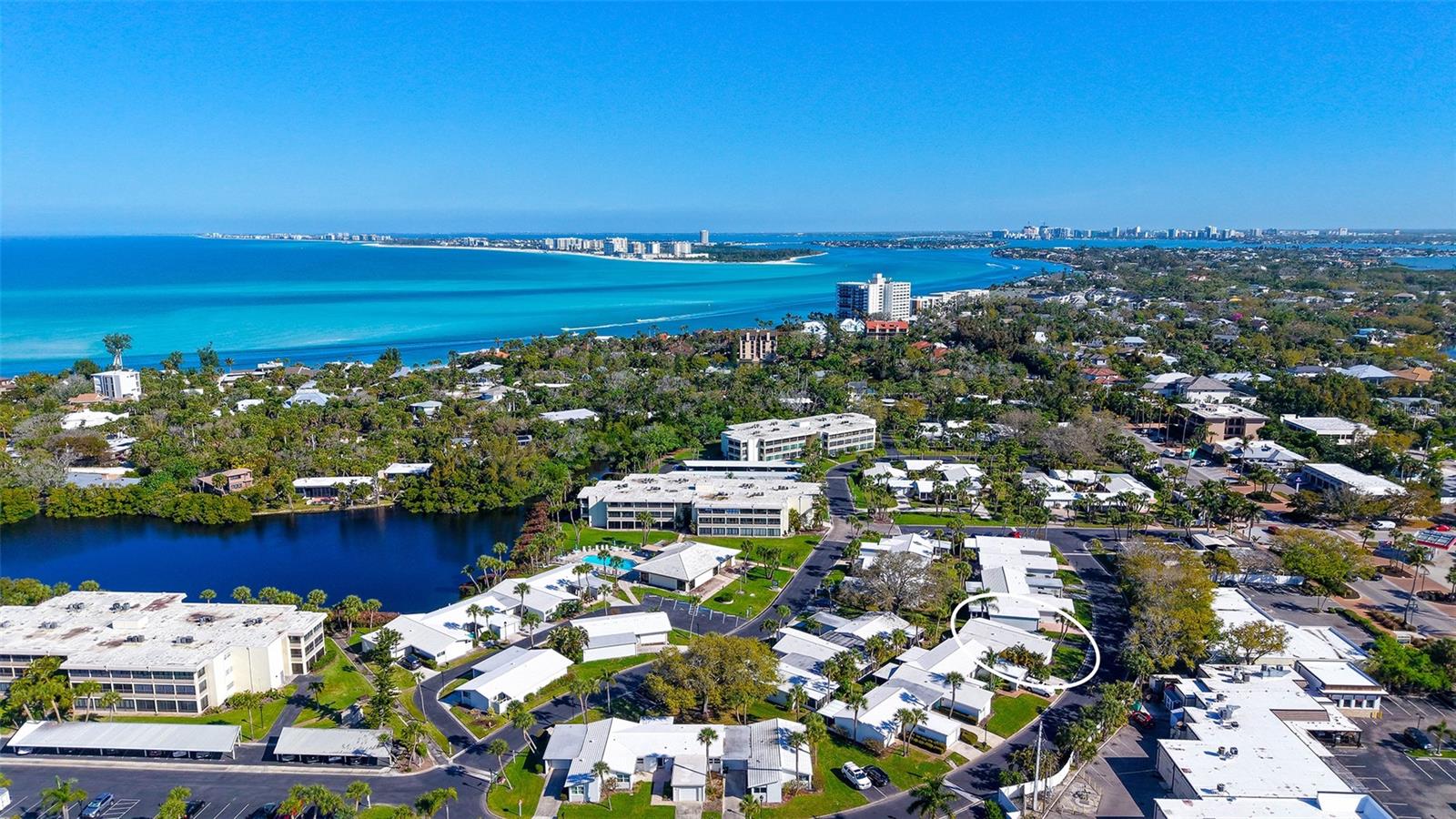 Image 39 of 61 For 131 Whispering Sands Circle V33