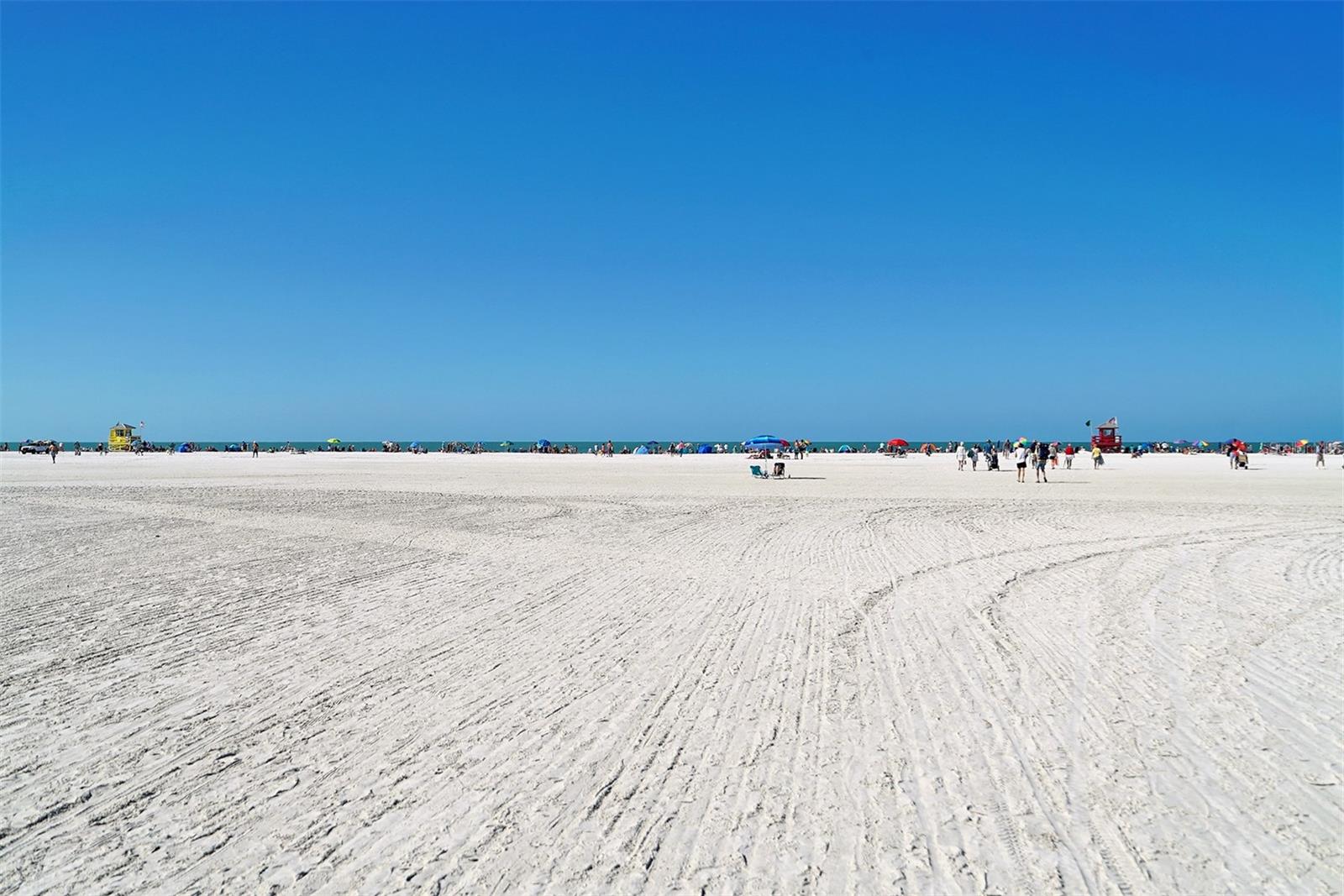 Image 54 of 61 For 131 Whispering Sands Circle V33