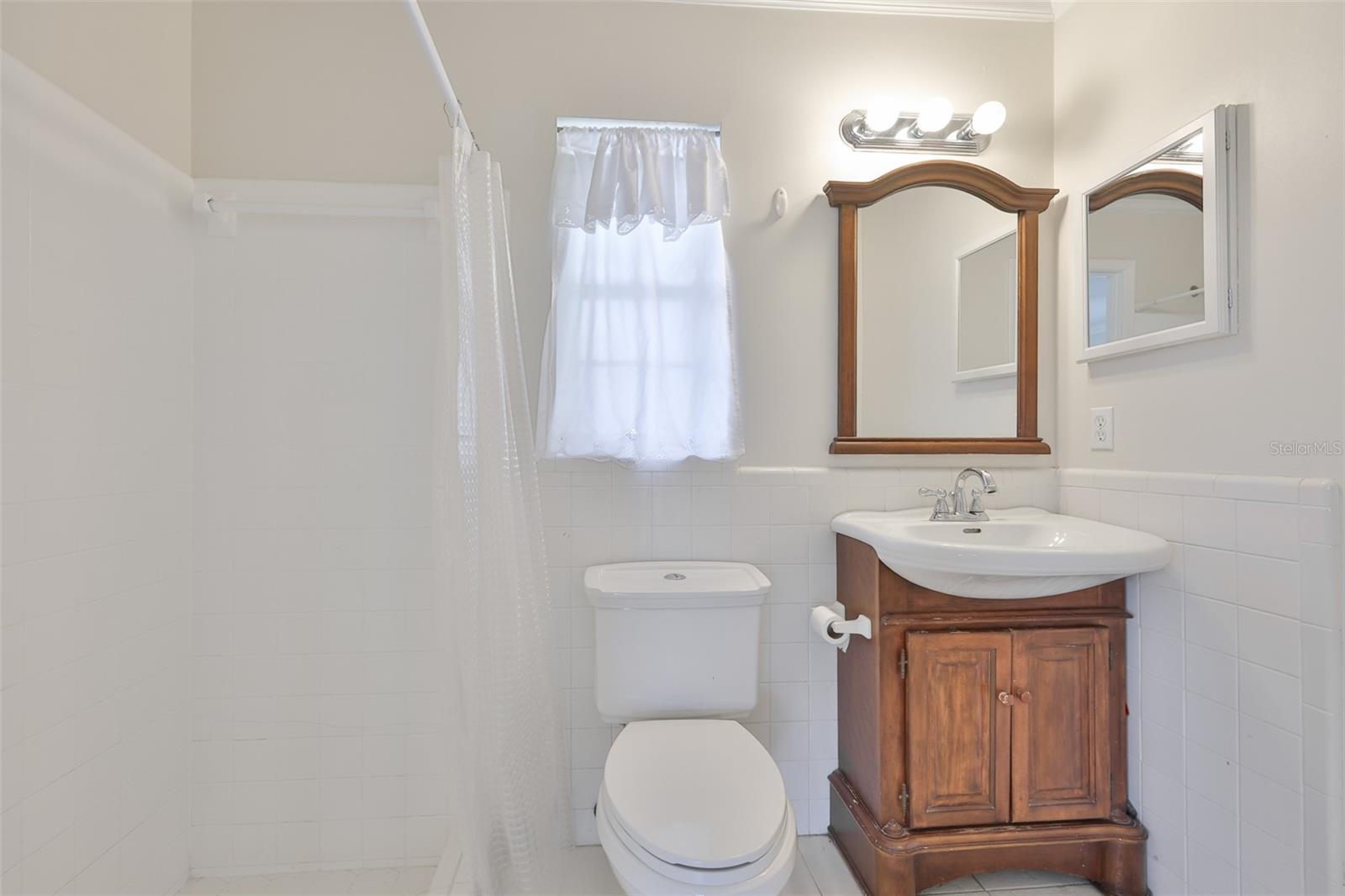 Image 14 of 22 For 220 57th Street Court W