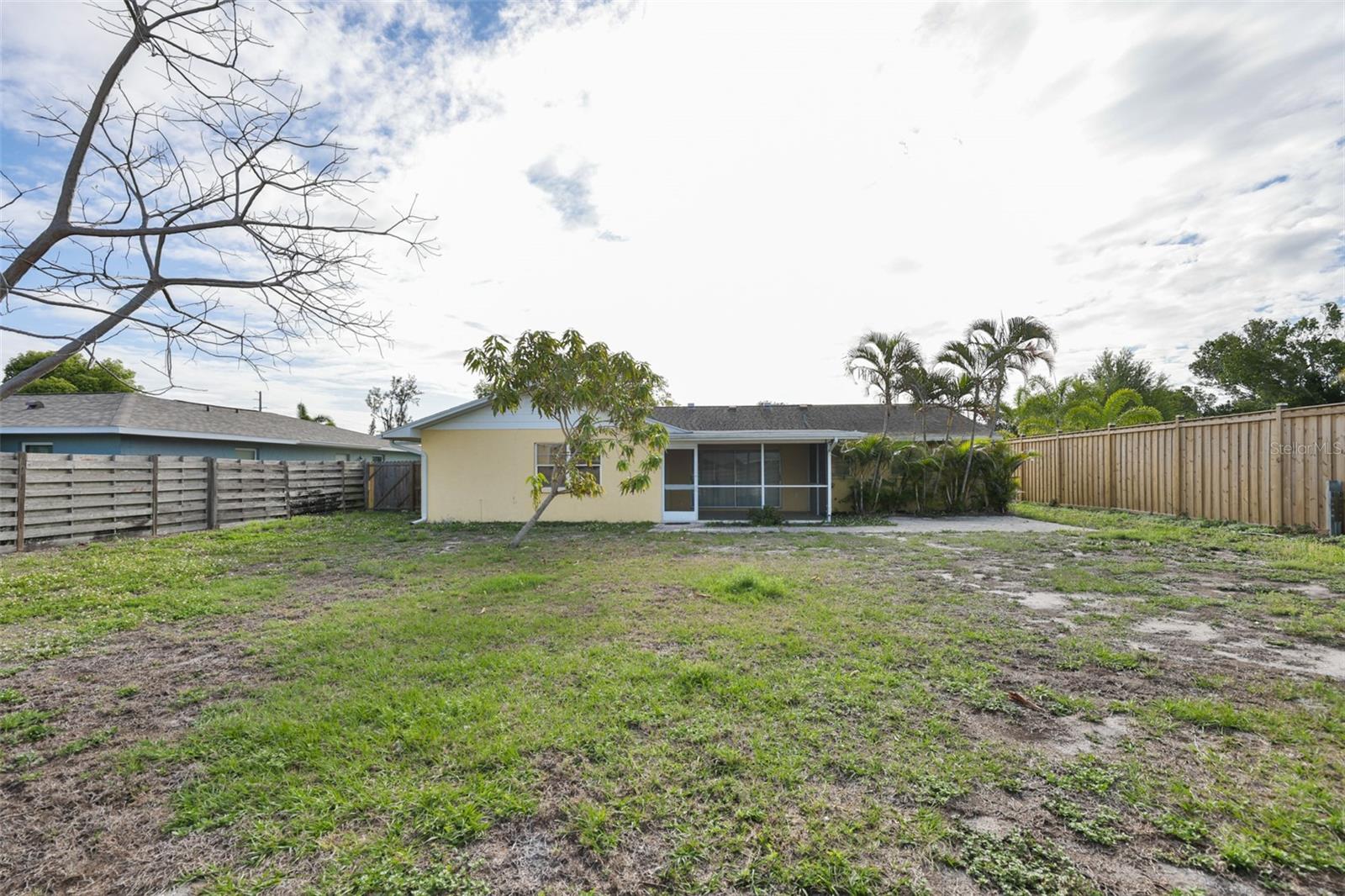 Image 21 of 22 For 220 57th Street Court W