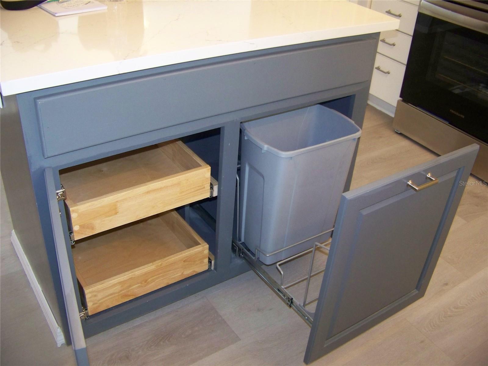 Image 21 of 61 For 15550 Burnt Store Road 202