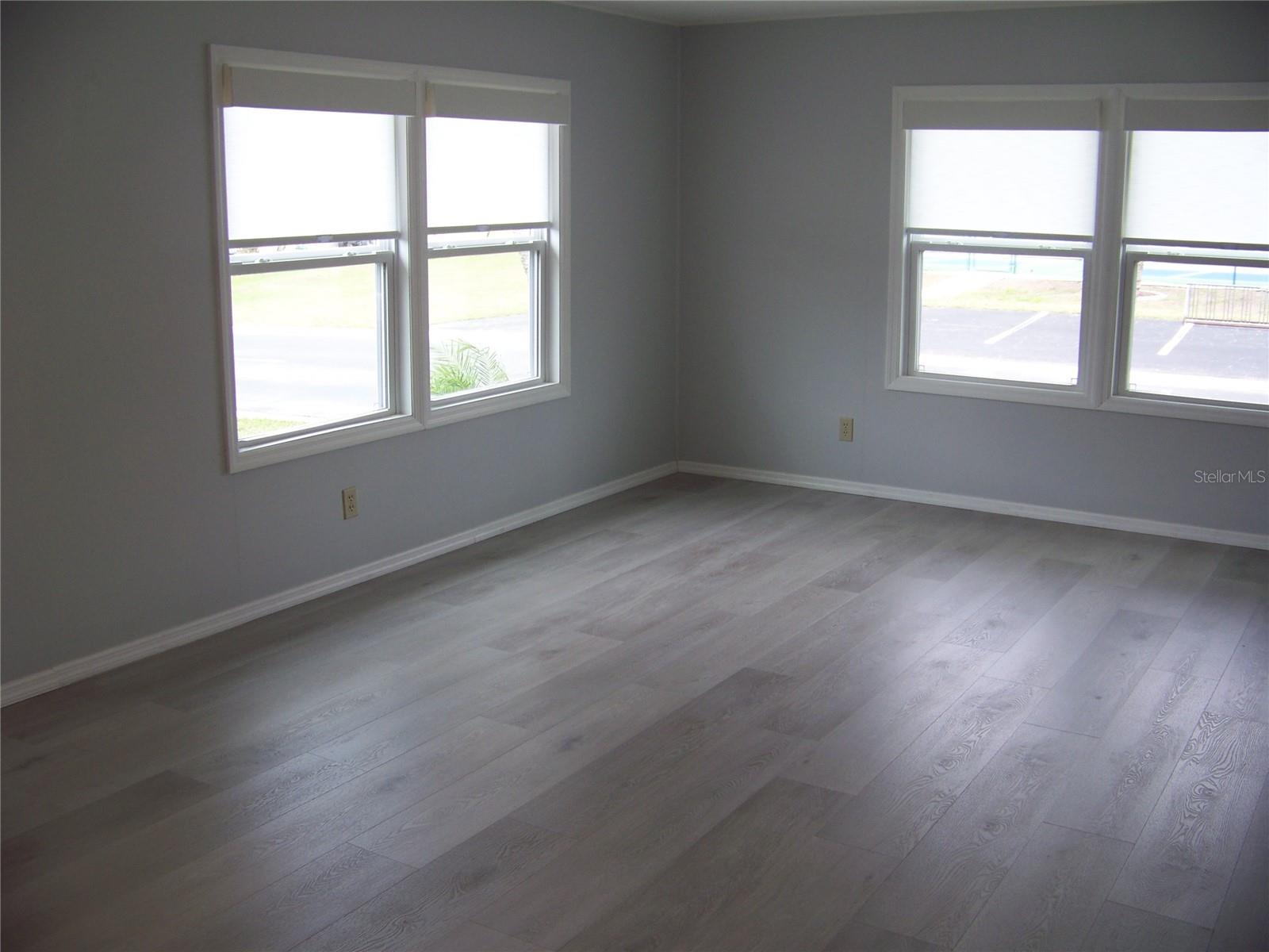 Image 27 of 61 For 15550 Burnt Store Road 202