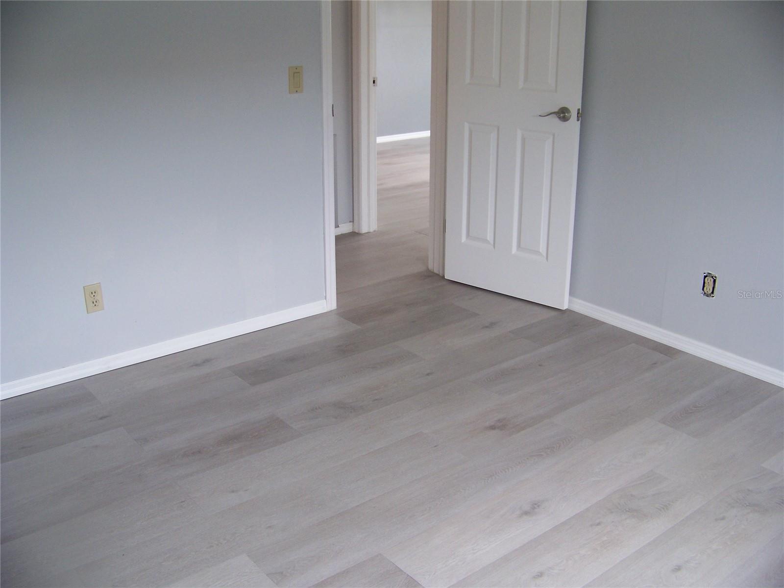 Image 36 of 61 For 15550 Burnt Store Road 202