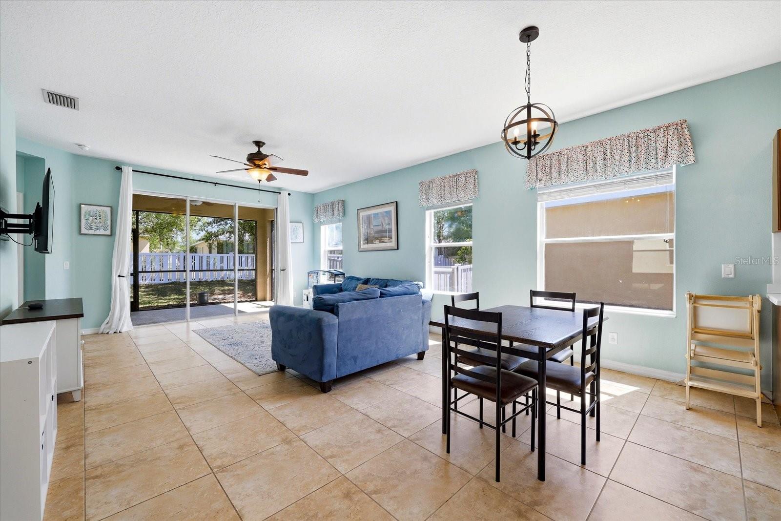 Image 15 of 44 For 4905 Boston Common Glen