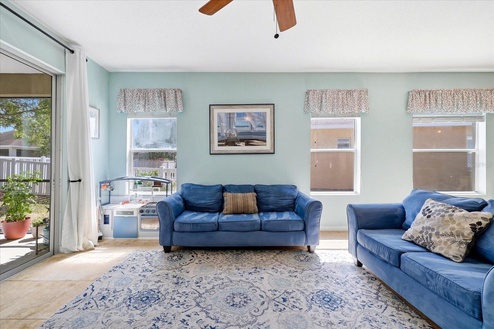 Image 17 of 44 For 4905 Boston Common Glen