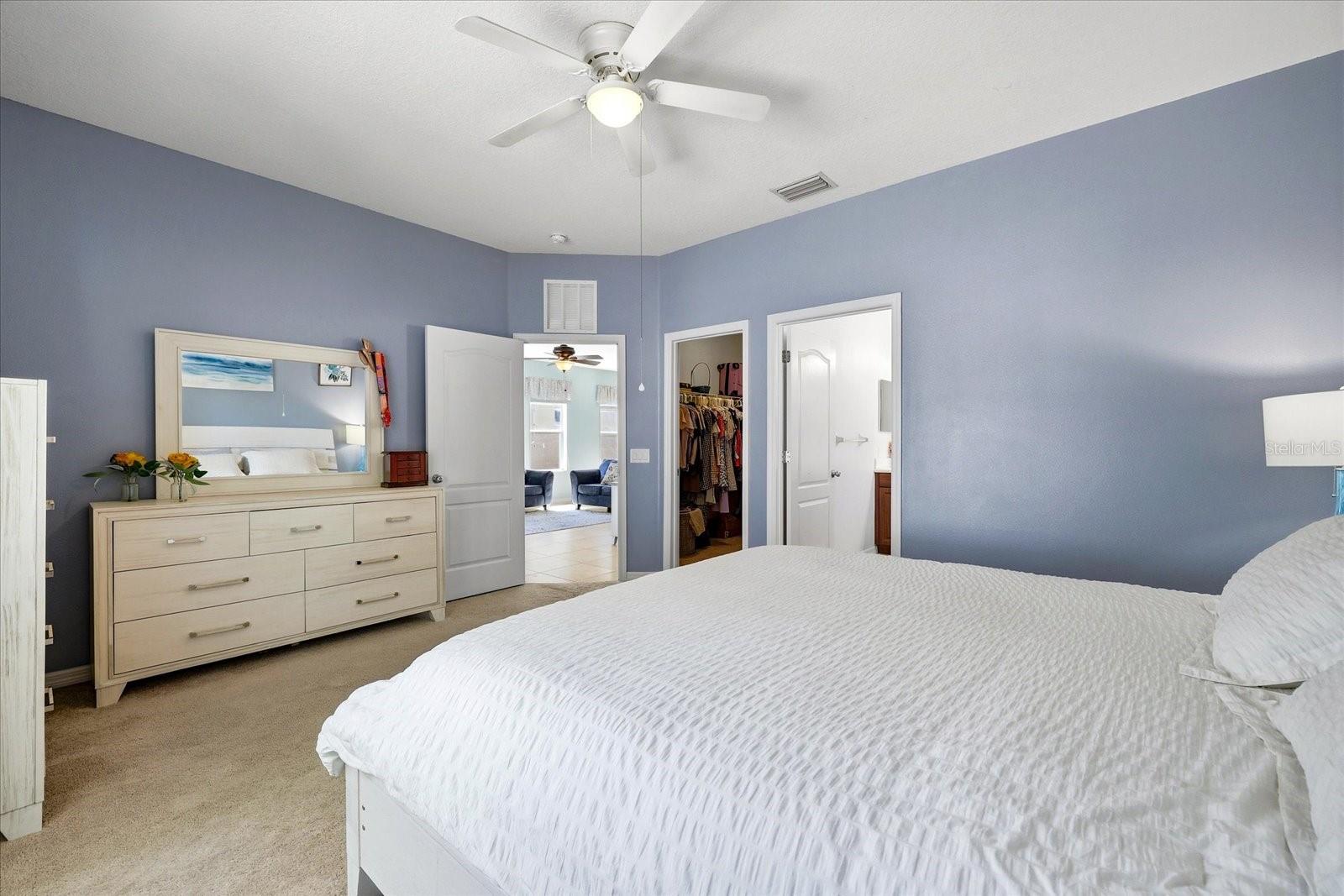 Image 22 of 44 For 4905 Boston Common Glen