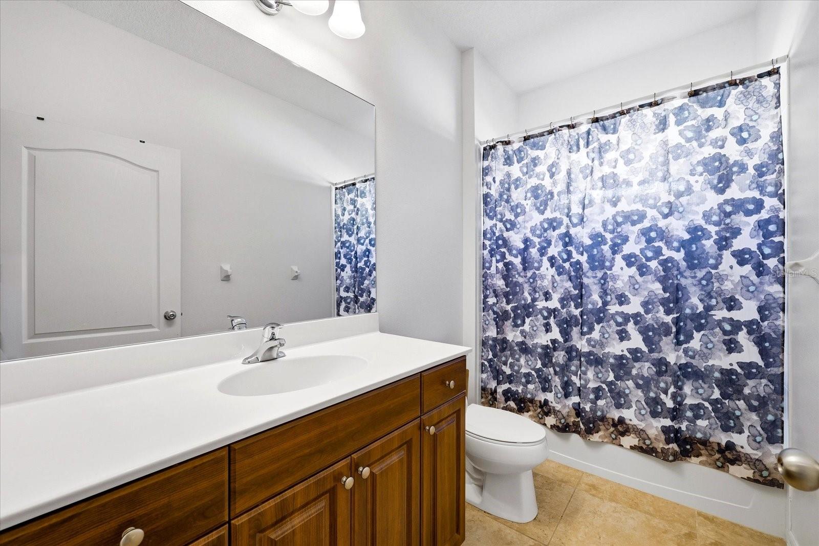 Image 28 of 44 For 4905 Boston Common Glen