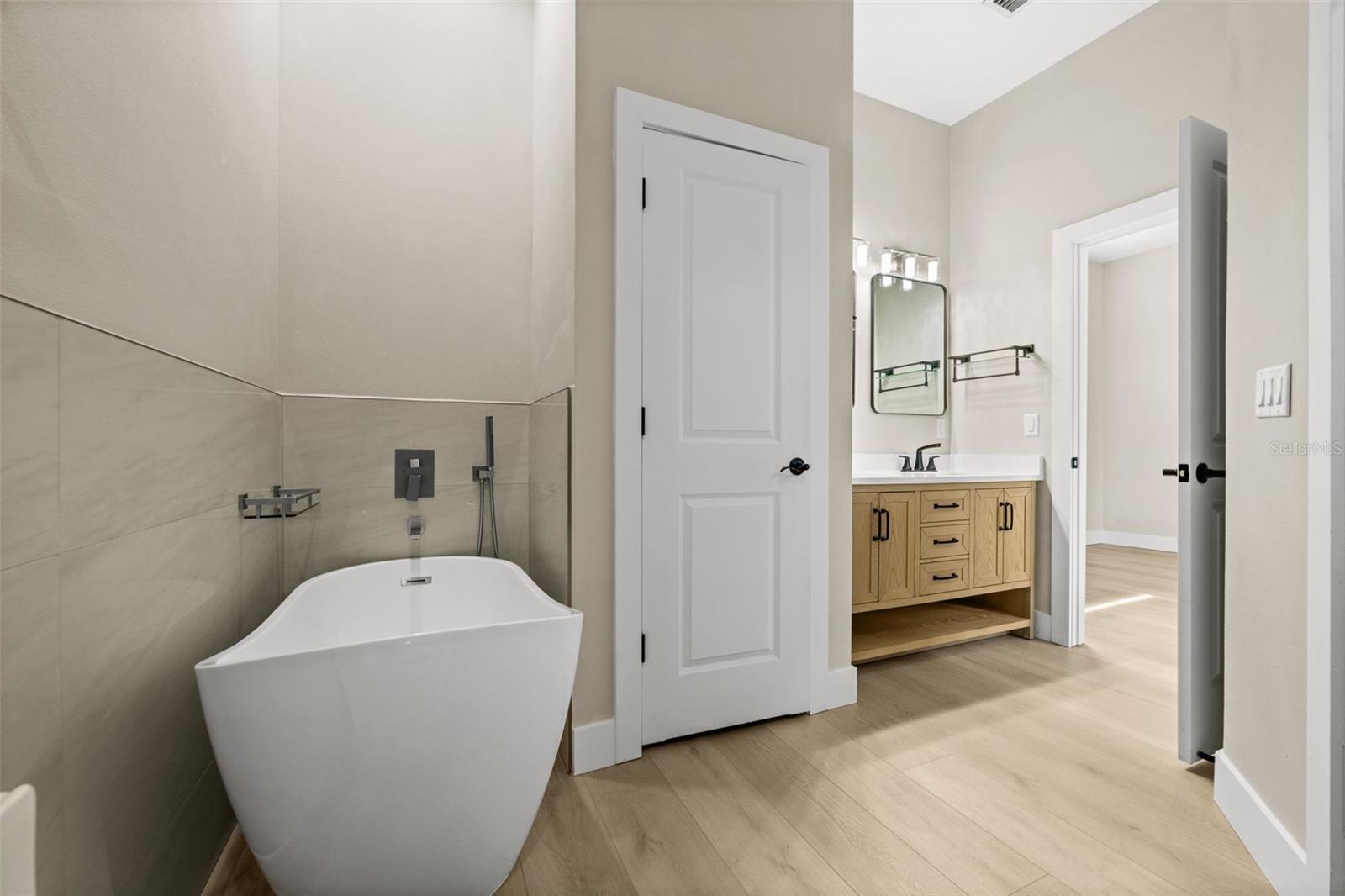 Image 21 of 40 For 2311 Sandrala Drive