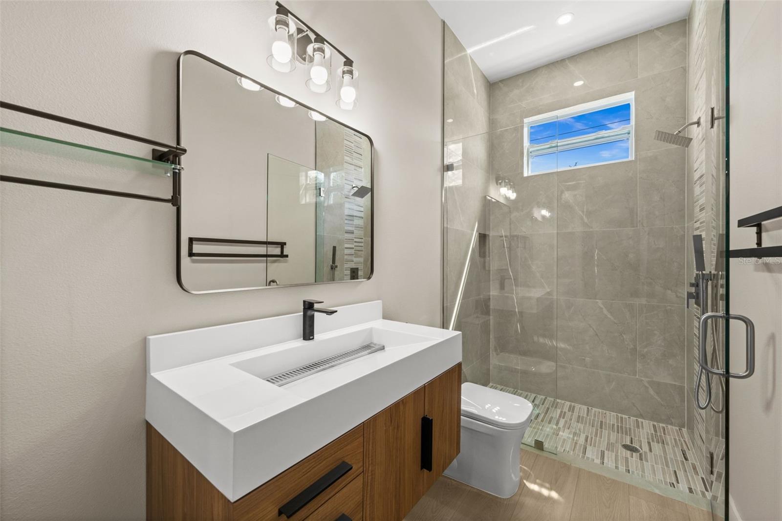 Image 30 of 40 For 2311 Sandrala Drive