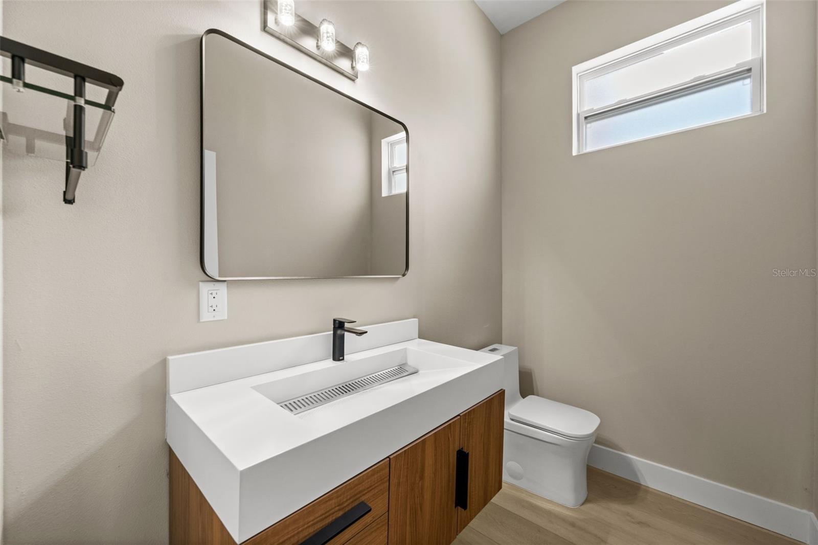 Image 31 of 40 For 2311 Sandrala Drive