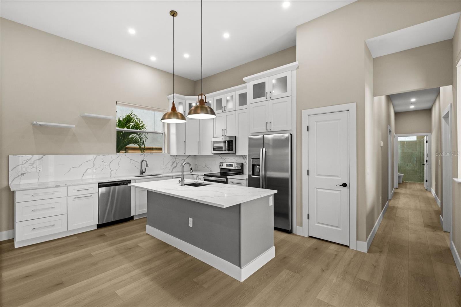 Image 7 of 40 For 2311 Sandrala Drive