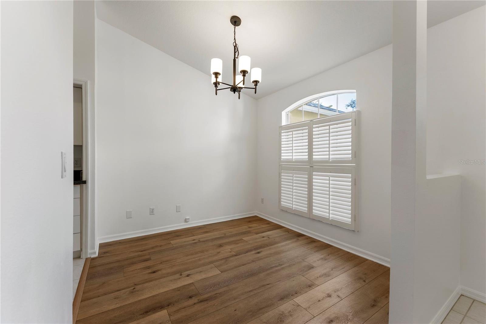 Image 4 of 39 For 6523 65th Avenue Drive E