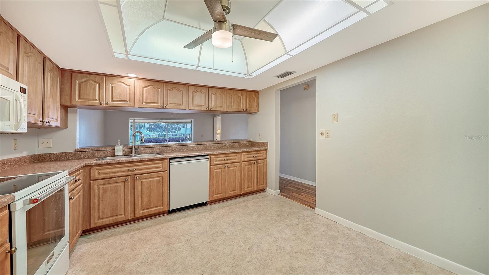 Image 18 of 35 For 4103 Center Gate Boulevard 2