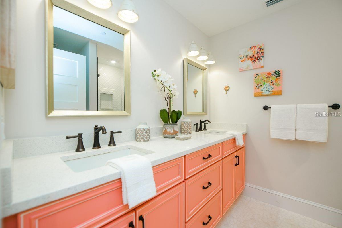 Image 23 of 49 For 332 Avenida De Mayo