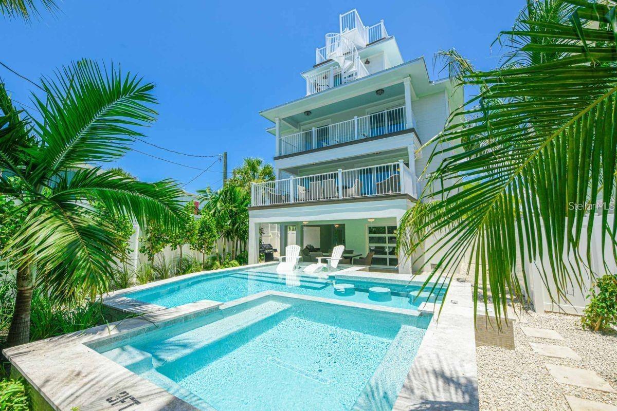 Image 41 of 49 For 332 Avenida De Mayo