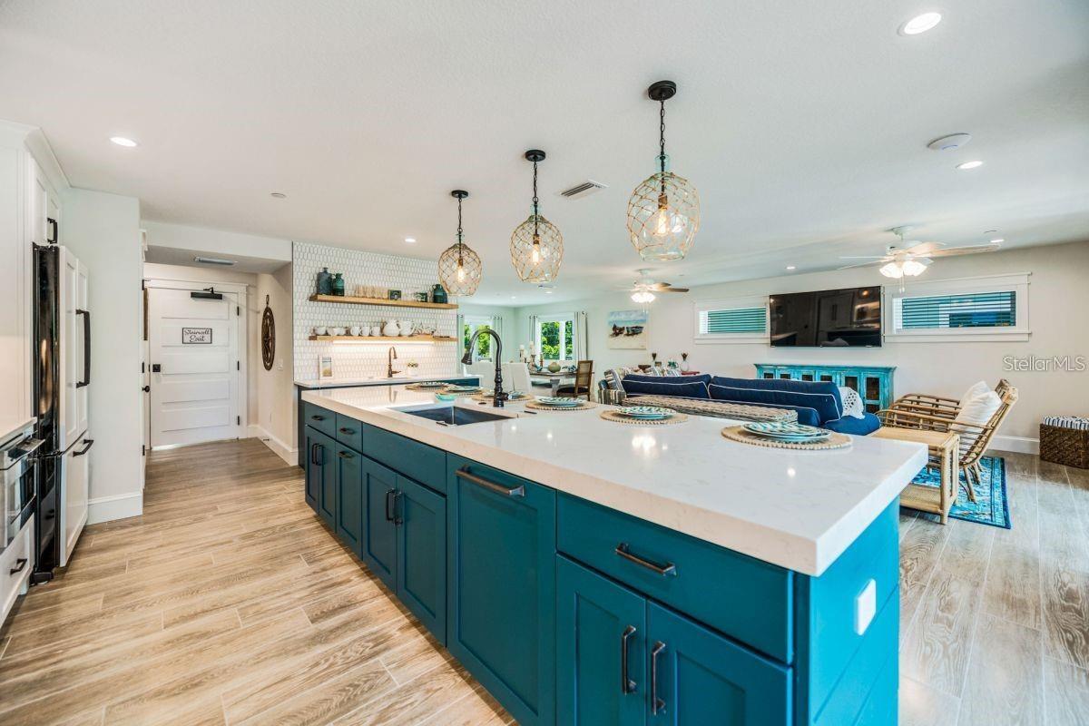 Image 6 of 49 For 332 Avenida De Mayo