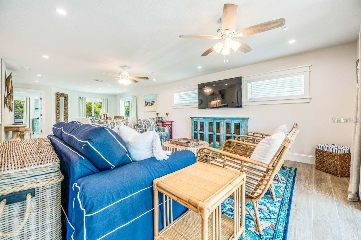 Image 8 of 49 For 332 Avenida De Mayo