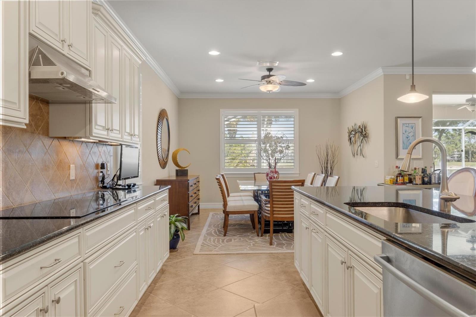 Image 18 of 66 For 6124 Abaco Drive