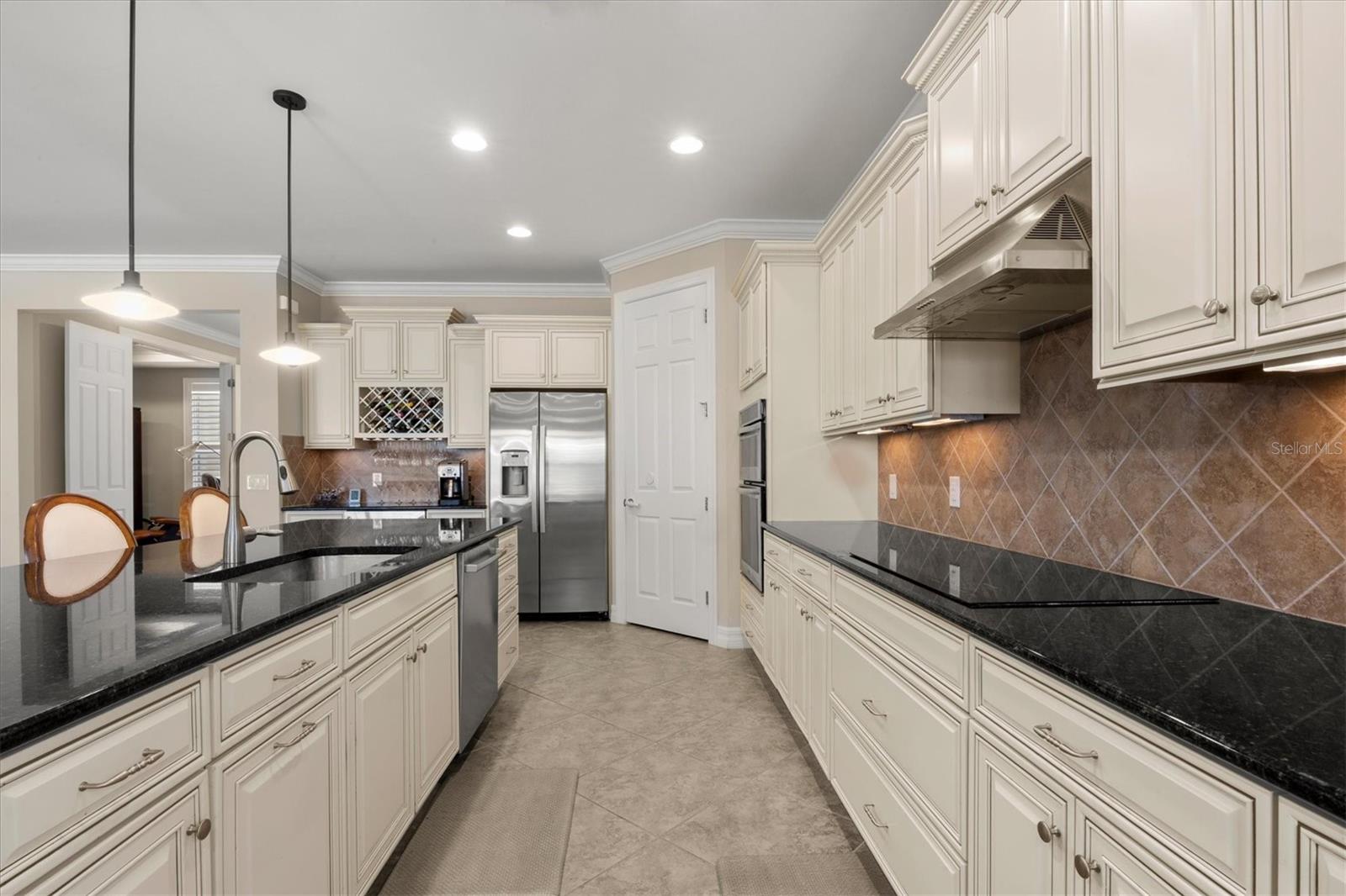 Image 19 of 66 For 6124 Abaco Drive