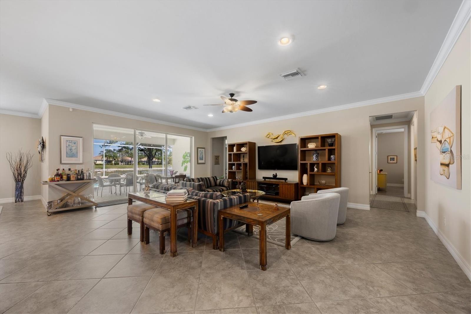 Image 8 of 66 For 6124 Abaco Drive