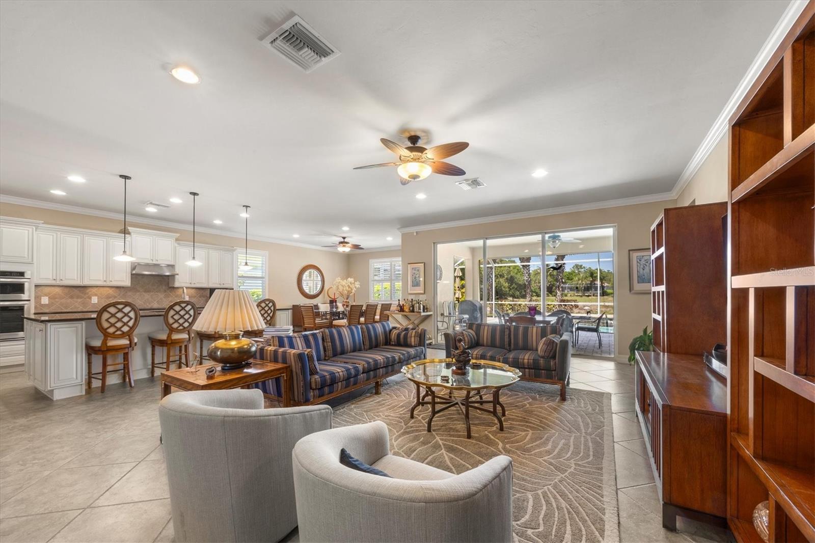 Image 9 of 66 For 6124 Abaco Drive