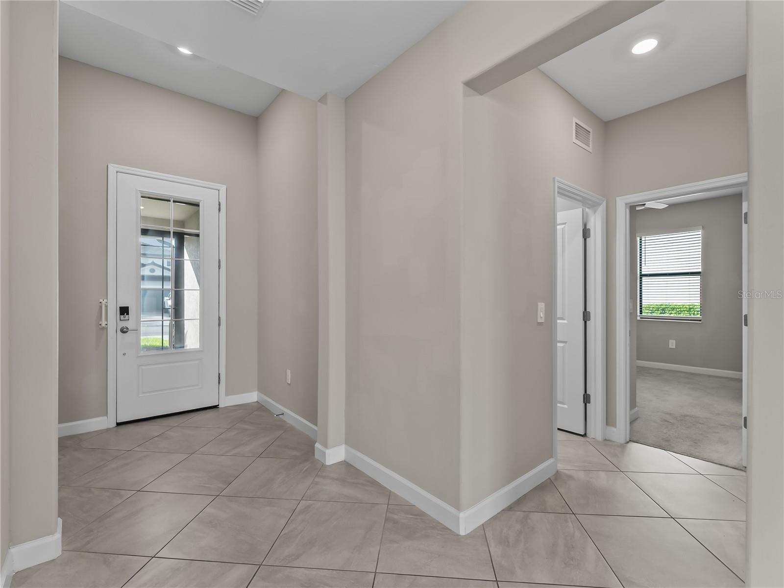 Image 13 of 72 For 15885 Islandwalk Avenue