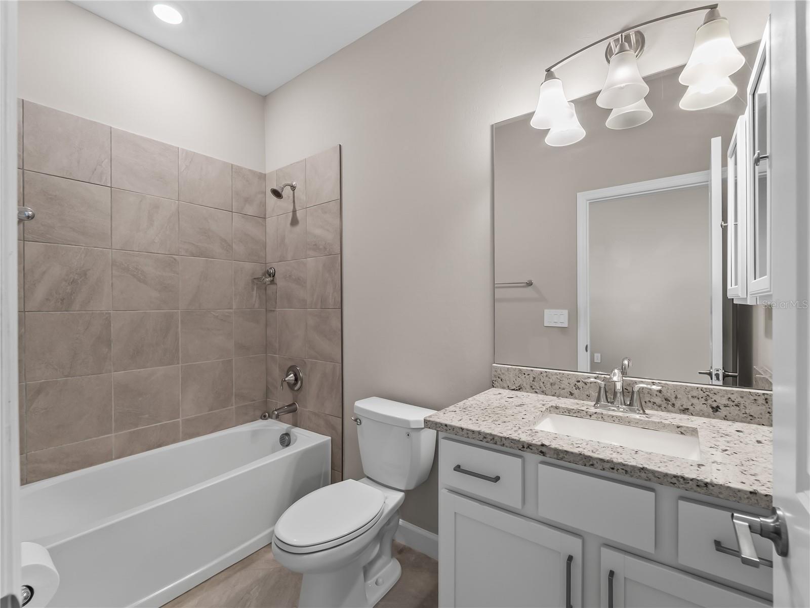 Image 18 of 72 For 15885 Islandwalk Avenue