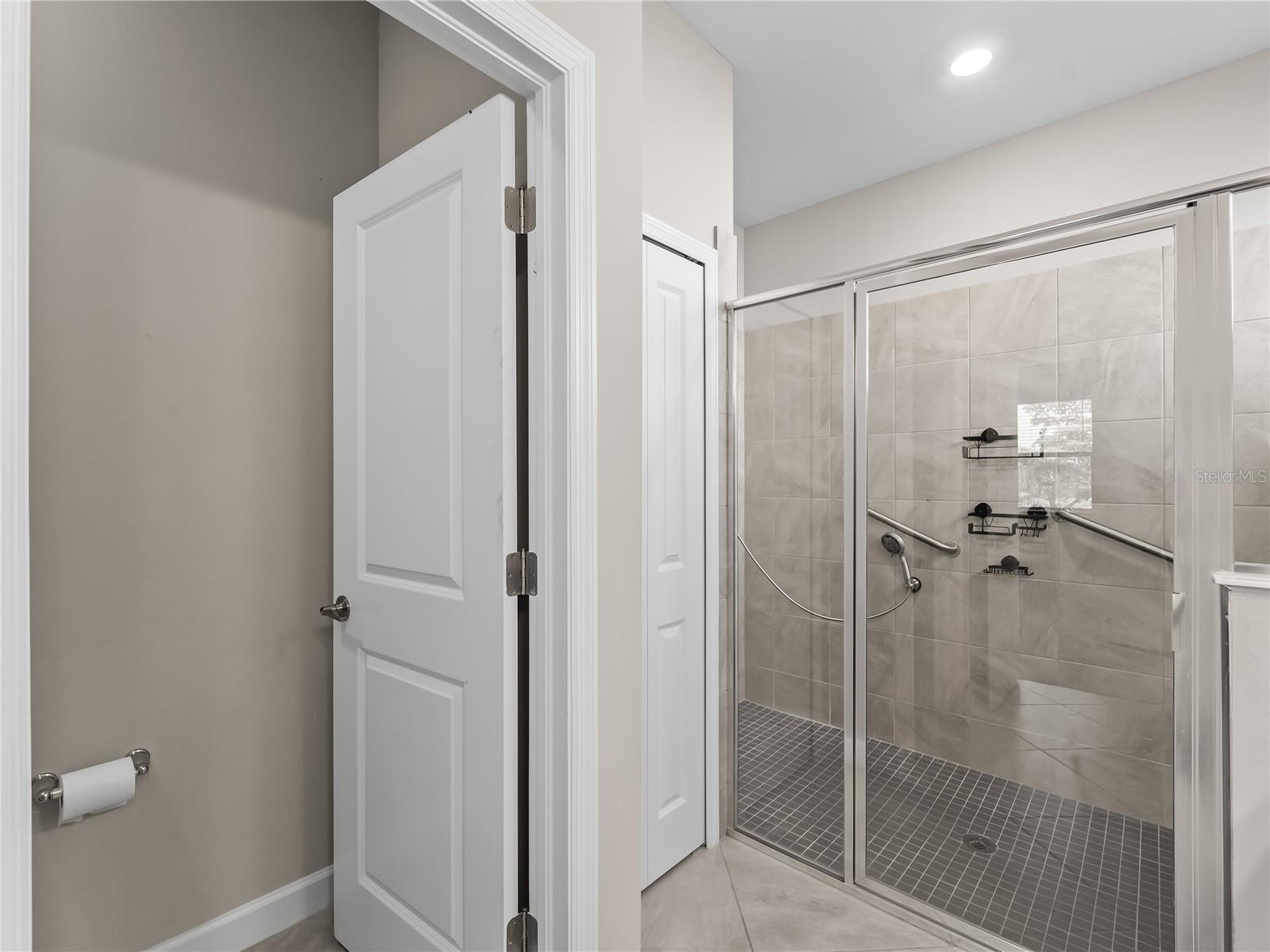 Image 30 of 72 For 15885 Islandwalk Avenue