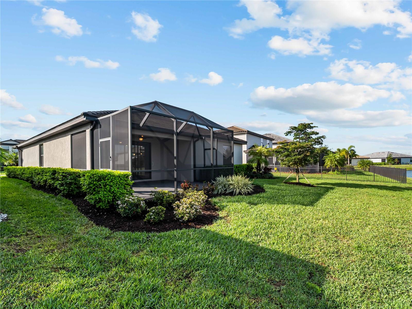 Image 39 of 72 For 15885 Islandwalk Avenue