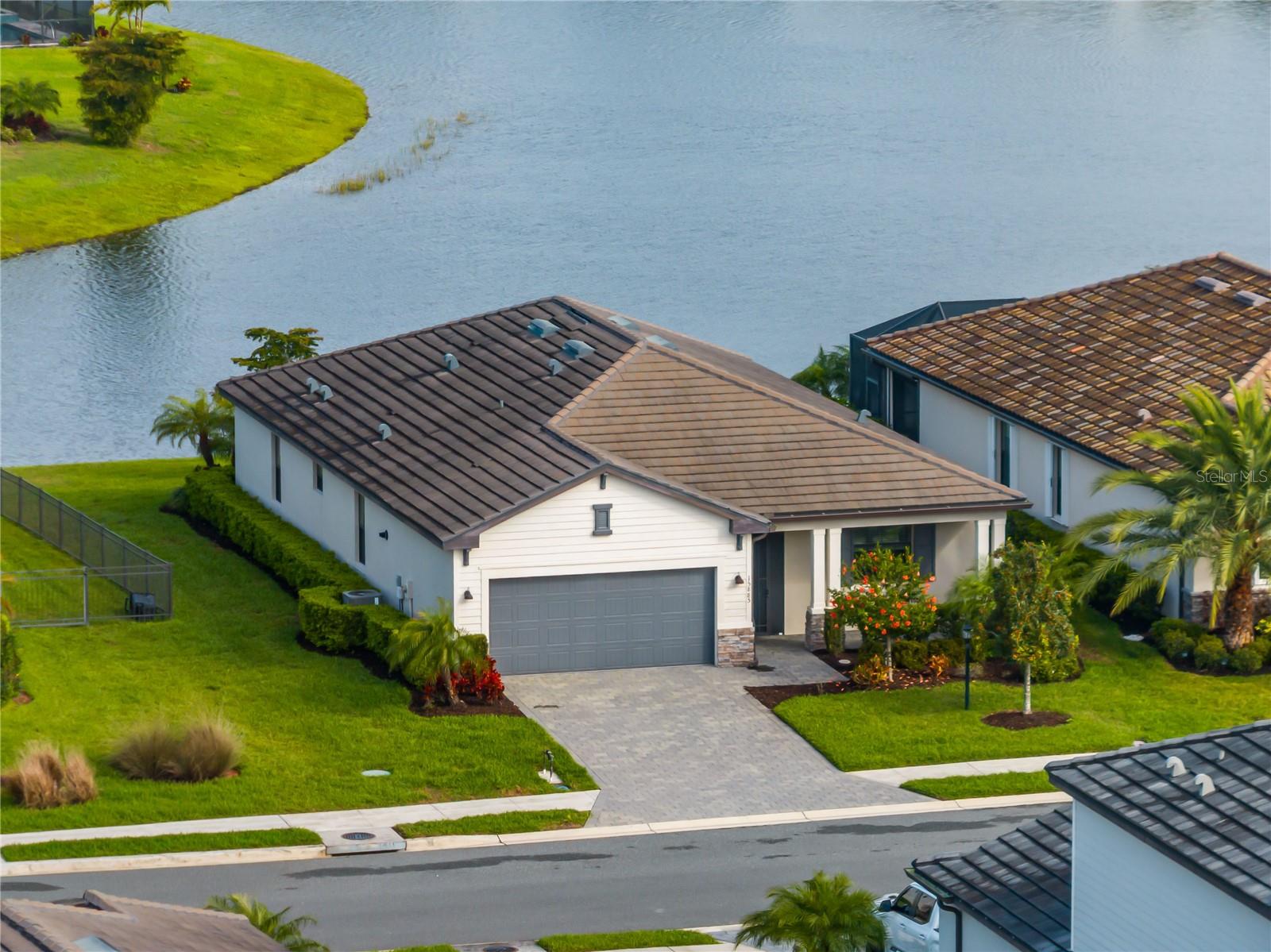 Image 45 of 72 For 15885 Islandwalk Avenue