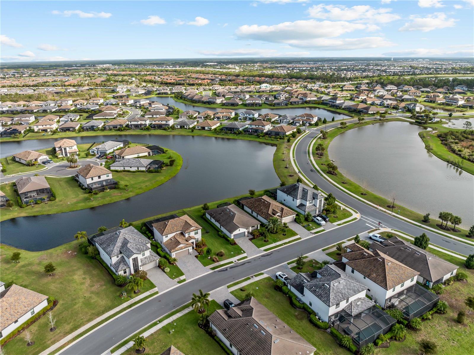 Image 49 of 72 For 15885 Islandwalk Avenue