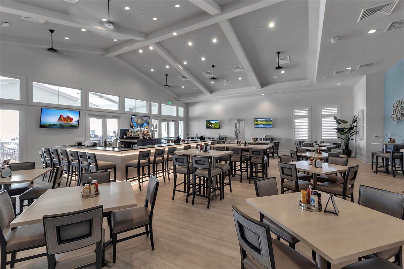 Image 61 of 72 For 15885 Islandwalk Avenue