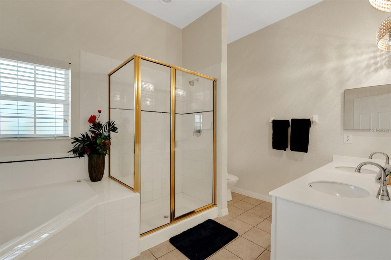 Image 19 of 28 For 301 New Providence Promenade  301