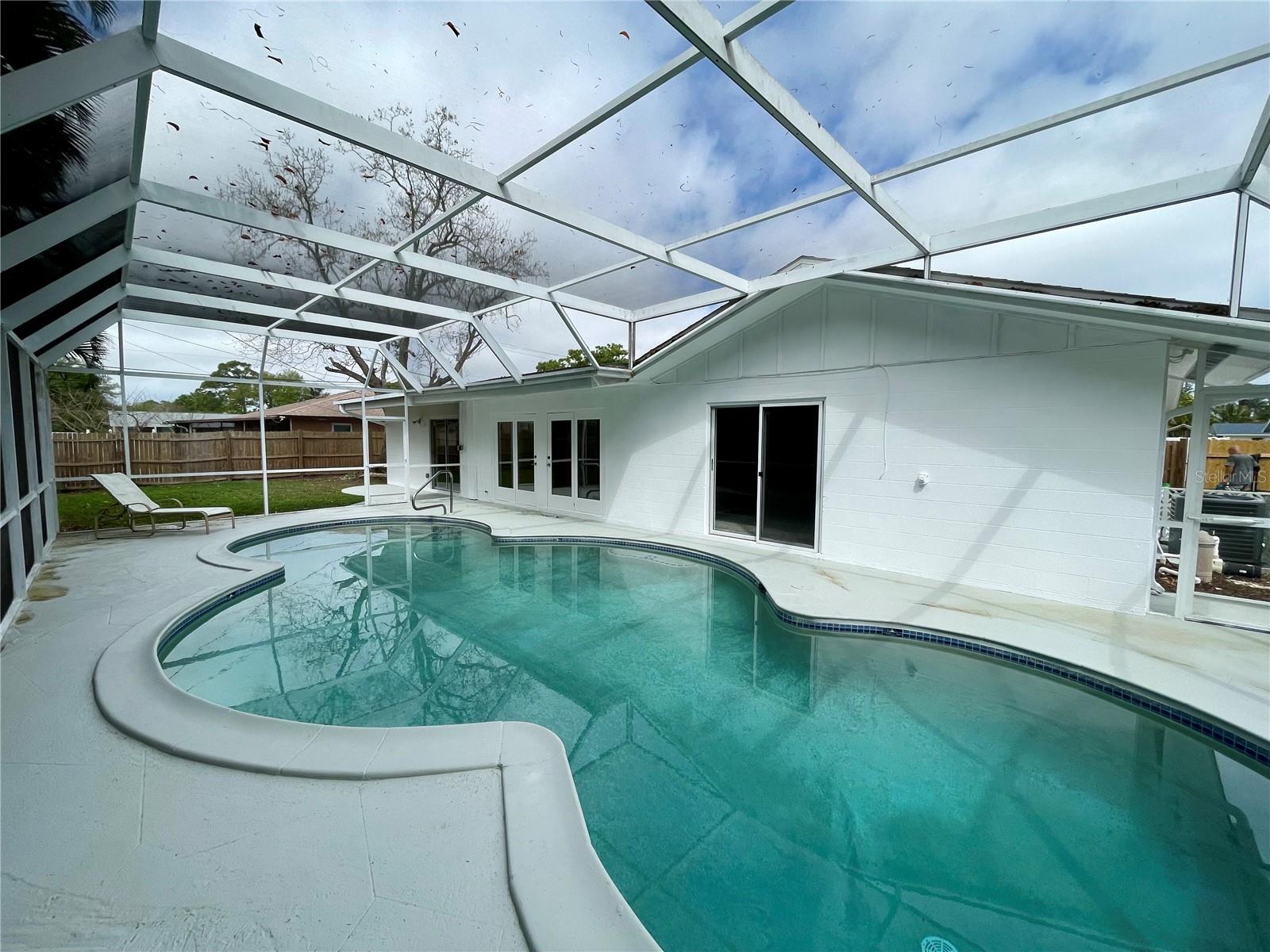 Image 4 of 24 For 4215 18th Avenue Drive W