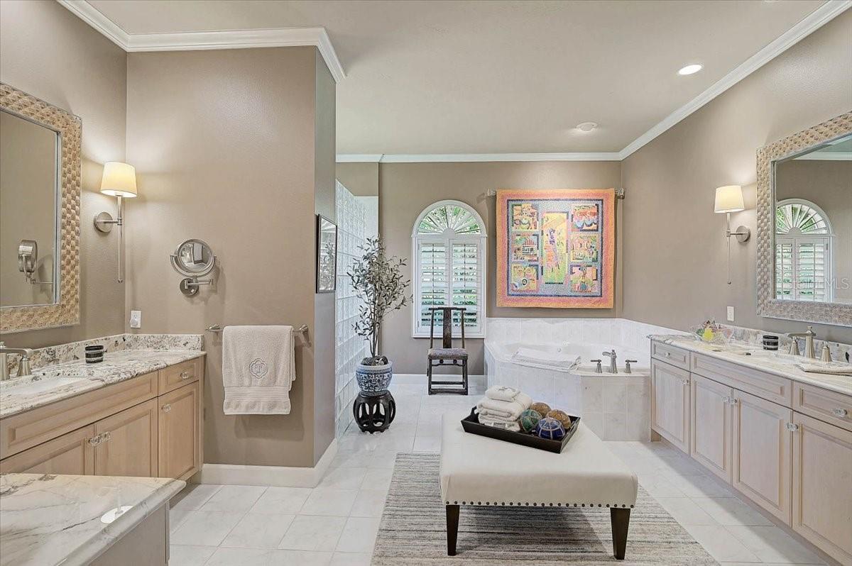 Image 25 of 52 For 448 Macewen Drive