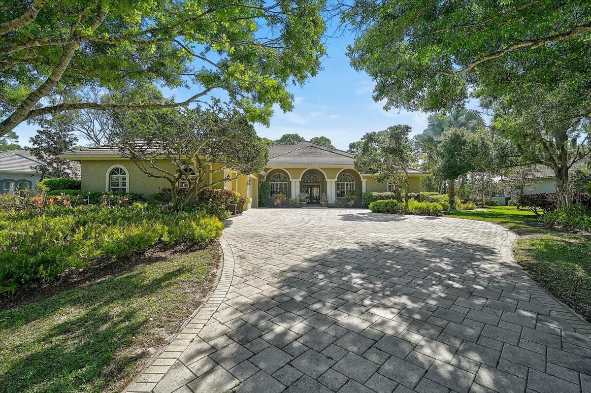 Image 52 of 52 For 448 Macewen Drive